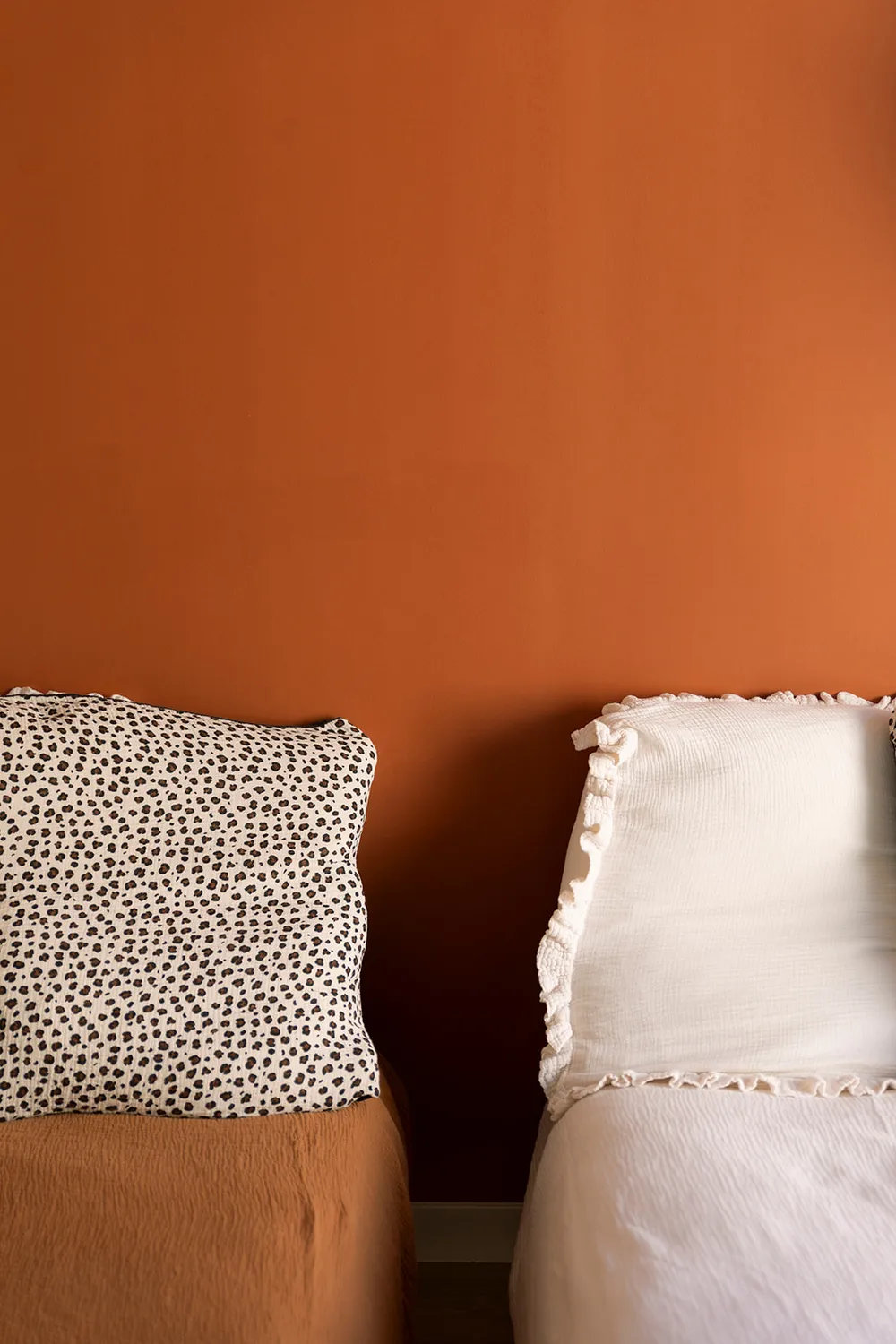 Aménagement intérieur moderne et équilibré